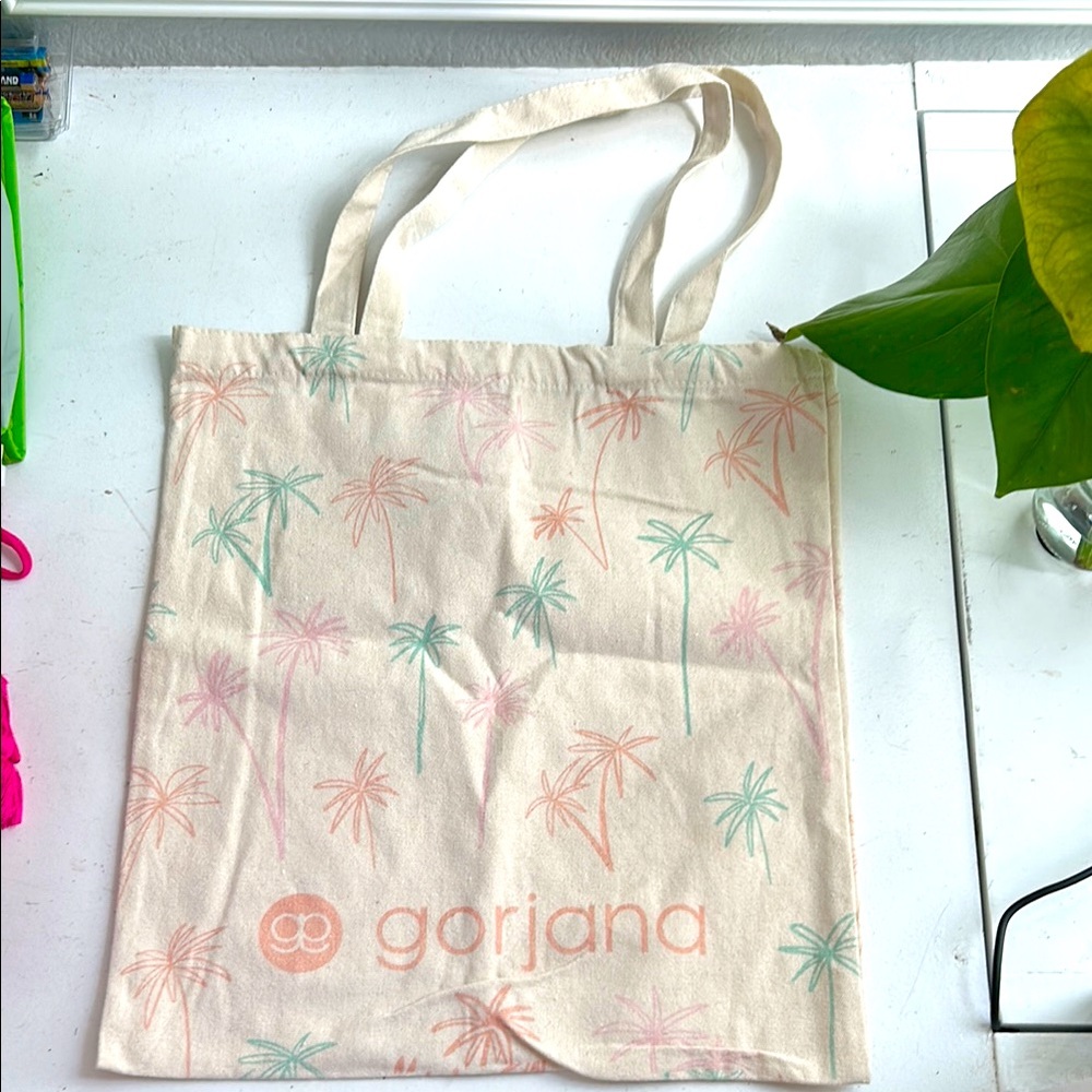 🌴NWOT GORJANA  Cream canvas Tote Bag with a pastel Palm Print.
